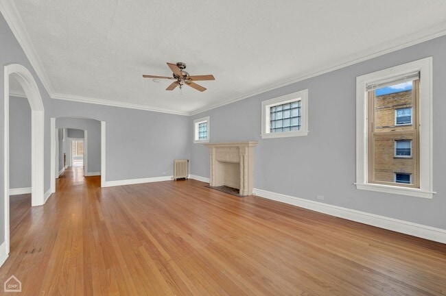 Building Photo - 2155 N Spaulding Ave