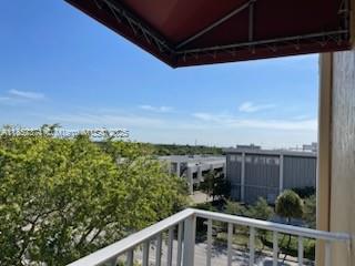 Foto principal - 115 SW 42nd Ave