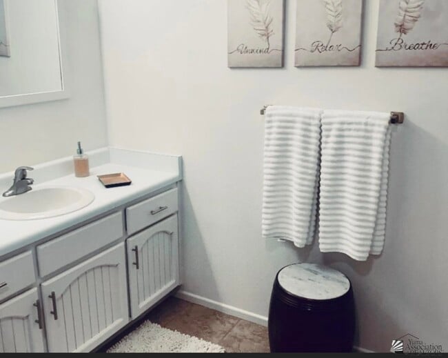 Foto del edificio - 3533 S Cholla Dr