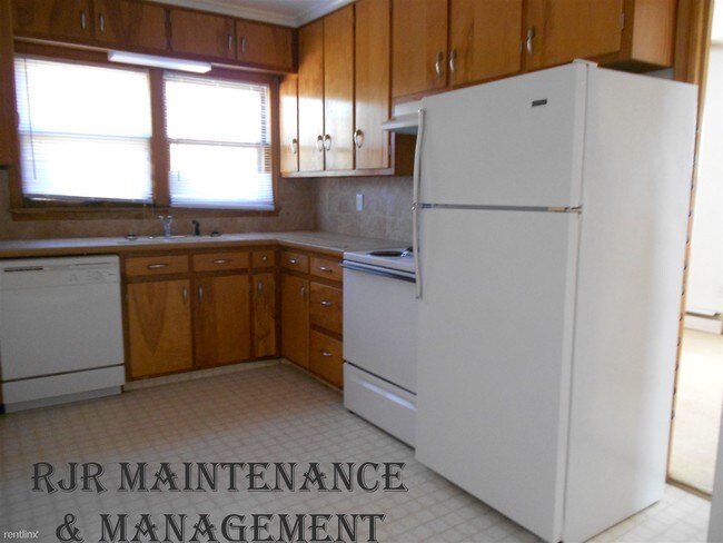 Building Photo - 3 br, 1 bath Apartment - 1015 N 3rd St Apt 3