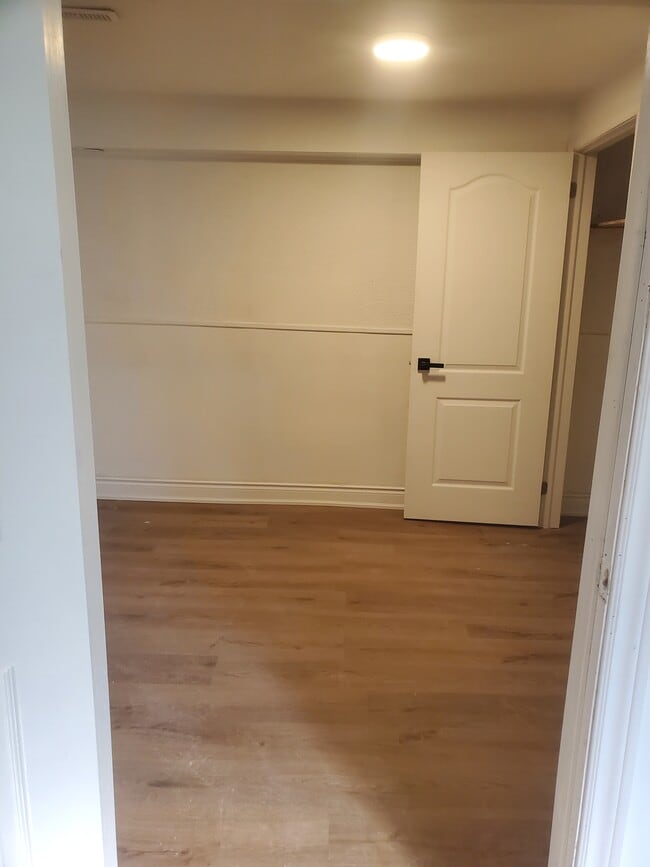 Building Photo - 7742 Anaka Dr