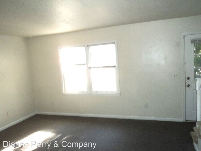 Building Photo - 2 br, 1.5 bath House - 403 Lennon Dr.