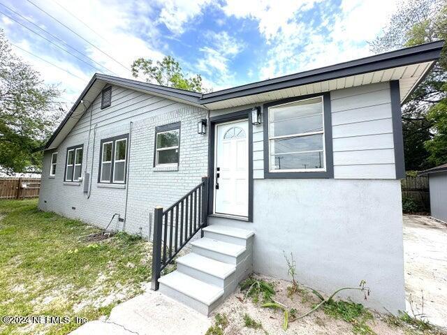Foto principal - 4230 Buckman St