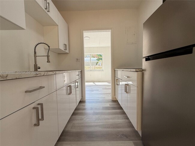 Foto del edificio - 2801 SW 26th St