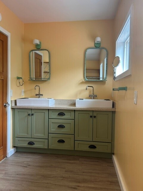 Foto del edificio - 4721 SW Admiral Way