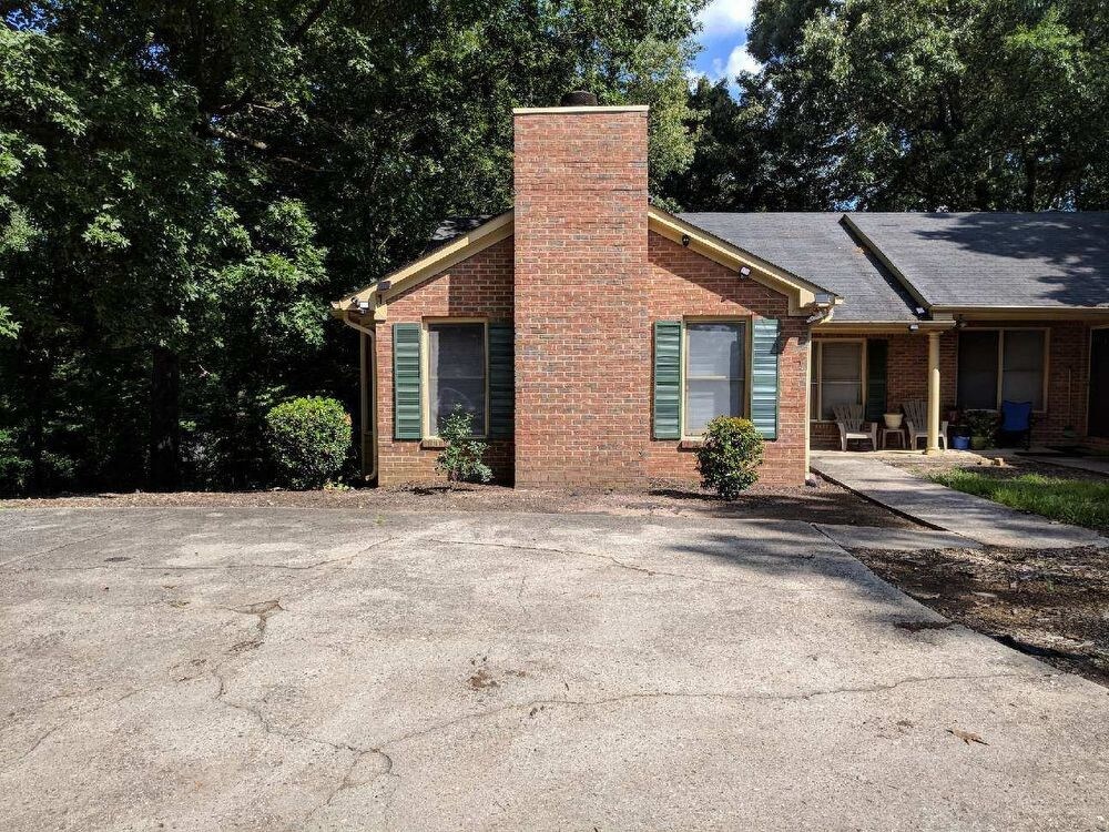 Primary Photo - 1842 Cooper Lake Drive Southeast