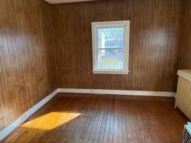 Building Photo - 702 Northside Ave