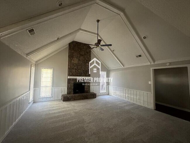 Building Photo - 6971 Scepter Cove