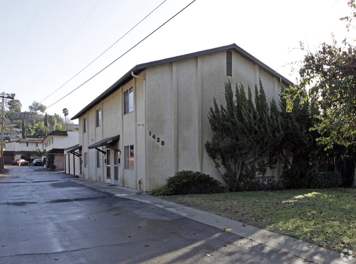 Foto del edificio - 1426-1432 S Juniper St
