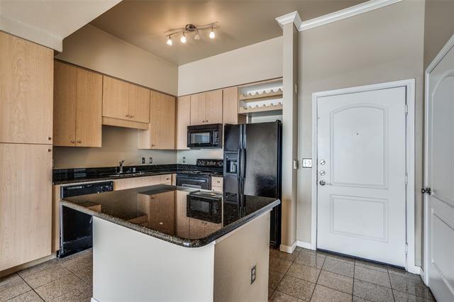 Building Photo - 3225 Turtle Creek Blvd