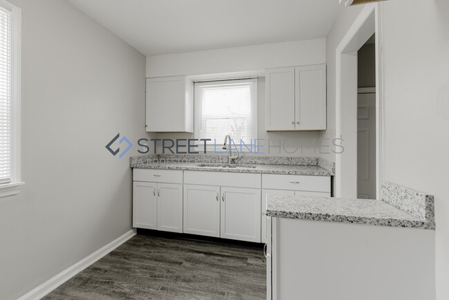 Building Photo - NOW OFFERING HALF OFF THE FIRST FULL MONTH...