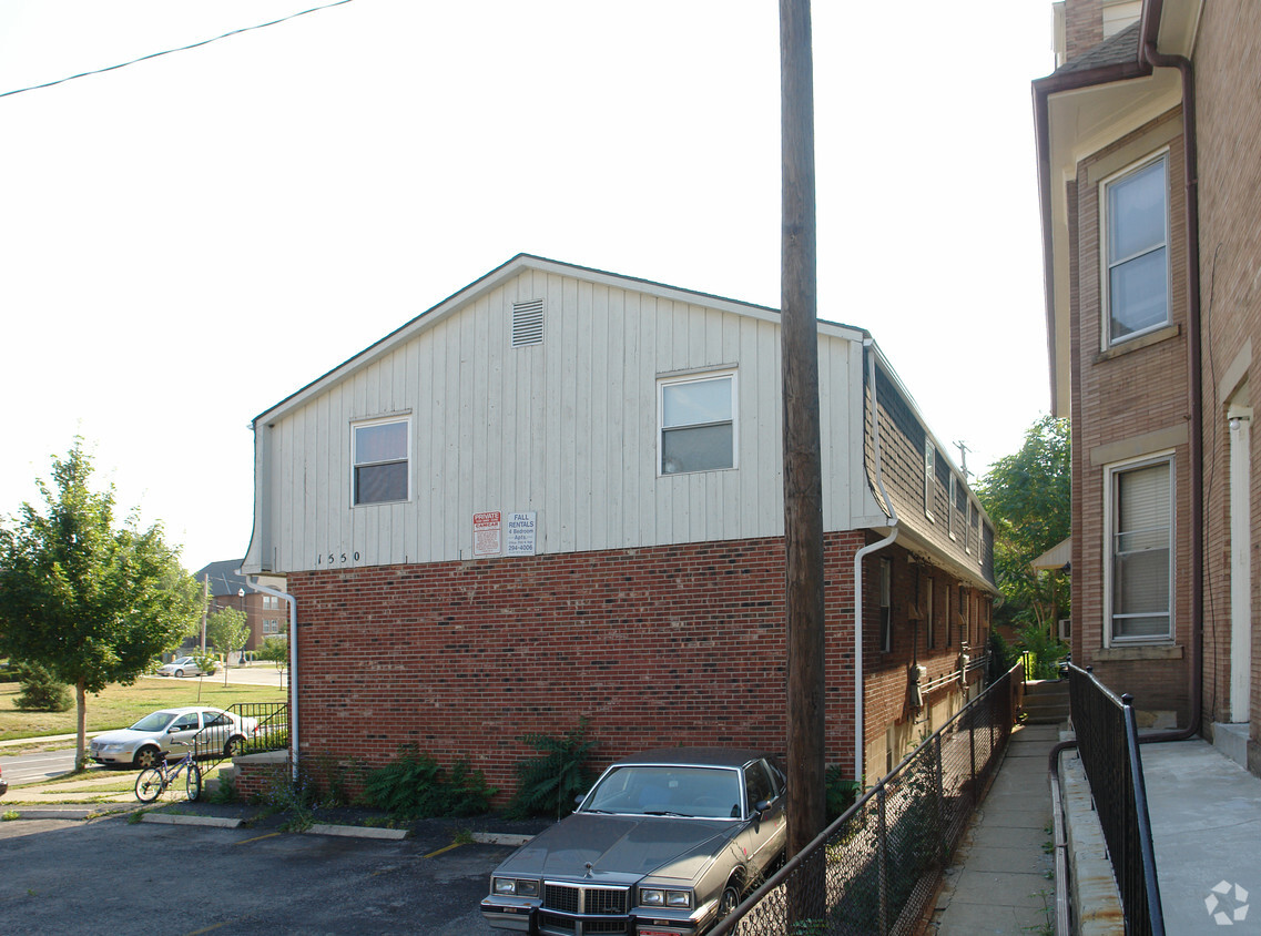 Building Photo - 1550 Neil Ave