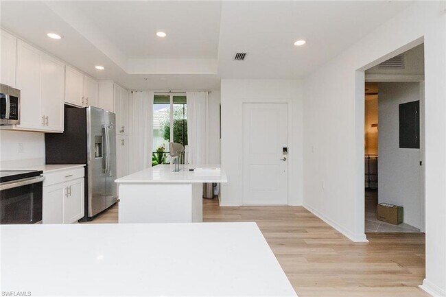 Foto del edificio - 5445 Double Eagle Cir