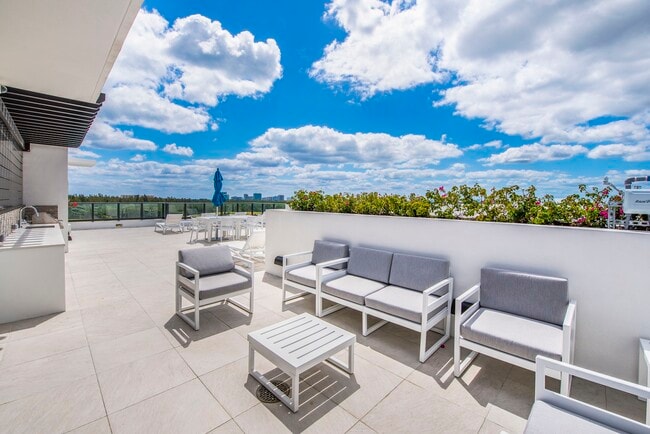 Roof deck - SoLe Mia Rentals
