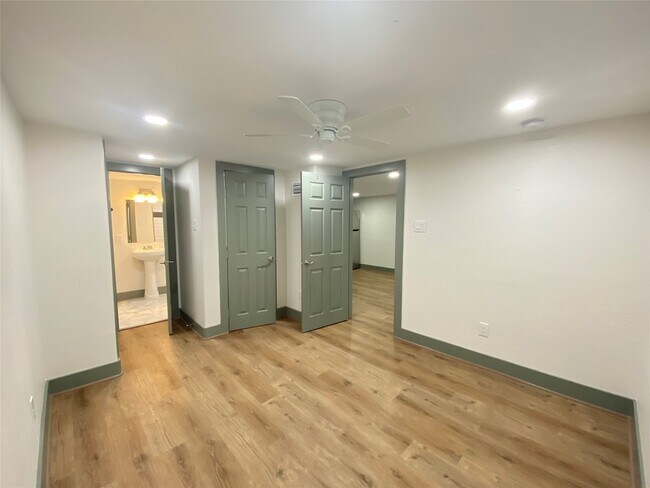 Foto del edificio - 2305 55th St