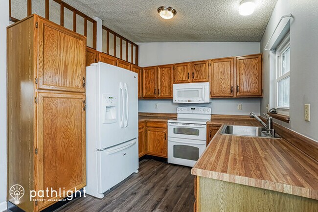 Building Photo - 3410 Post Oak Drive, Colorado Springs, CO,...