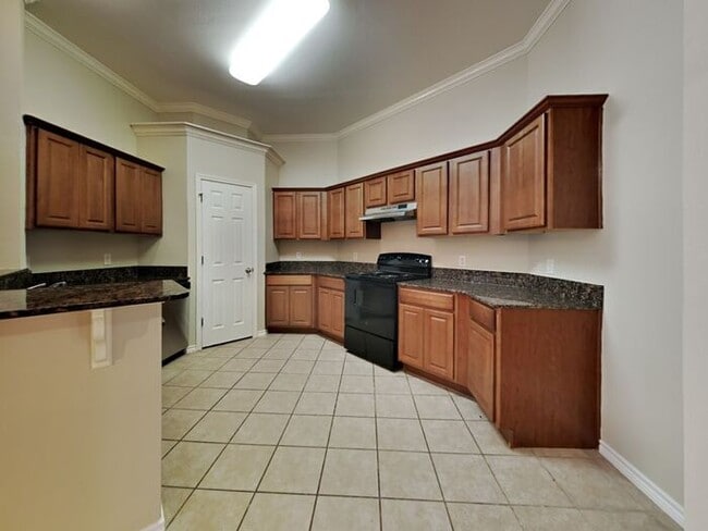 Building Photo - 7237 Dunn's Point Dr