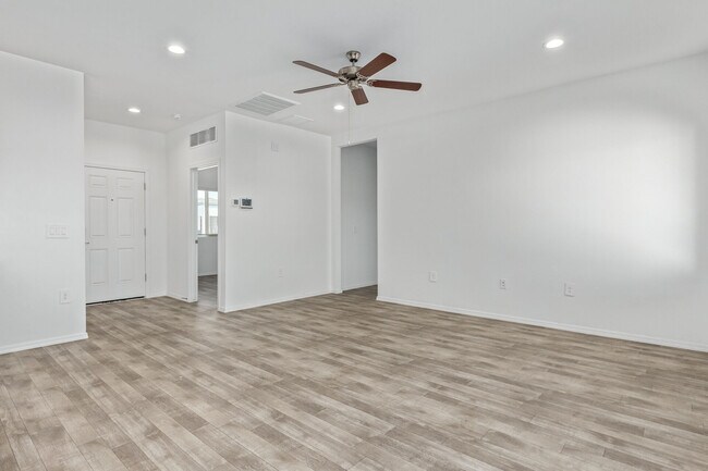 Foto del edificio - 4514 W Calle de Corteza