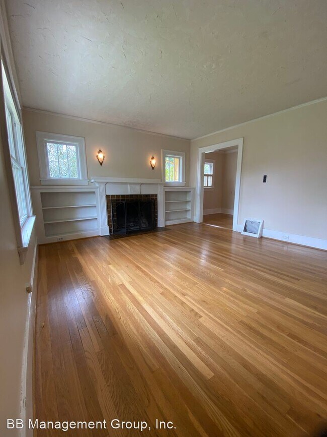 Building Photo - 2 br, 1 bath House - 1405 NE 53rd Ave