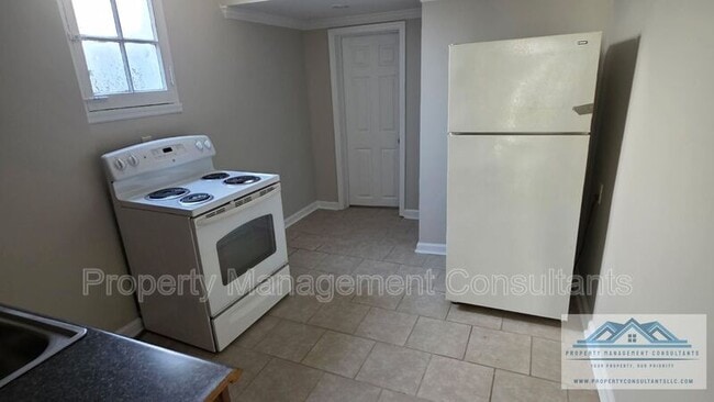 Foto del edificio - 727 N Sherrod Ave