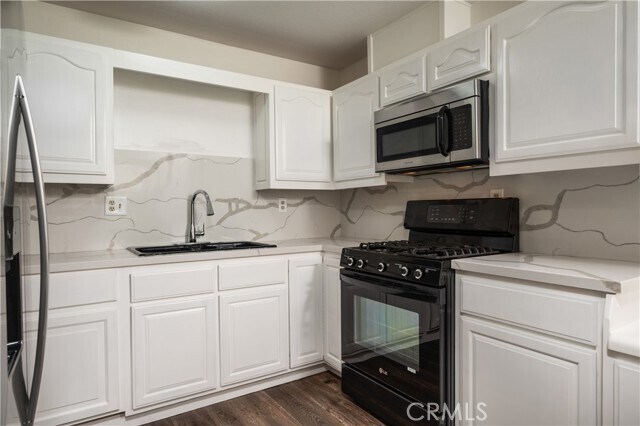 Foto del edificio - 25925 Narbonne Ave