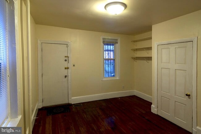 Building Photo - 409 S 22nd St