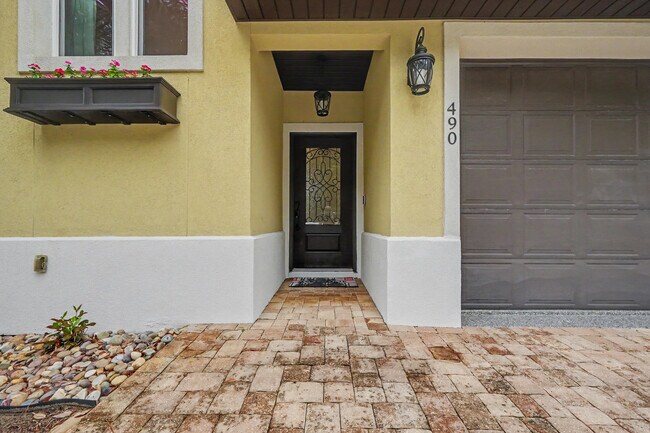 Foto del edificio - 490 Soundview Ct
