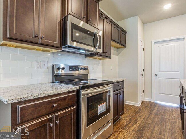 Building Photo - 1074 Mcconaughy Ct