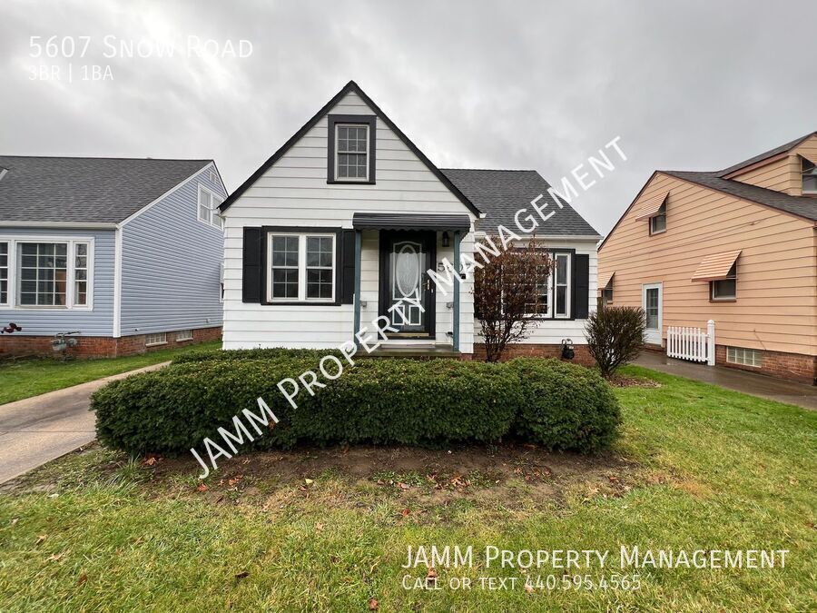 Primary Photo - Single Family Home: 3 Bedroom, 1 Bathroom ...