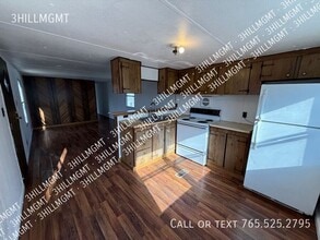 Building Photo - 41 Collins Dr