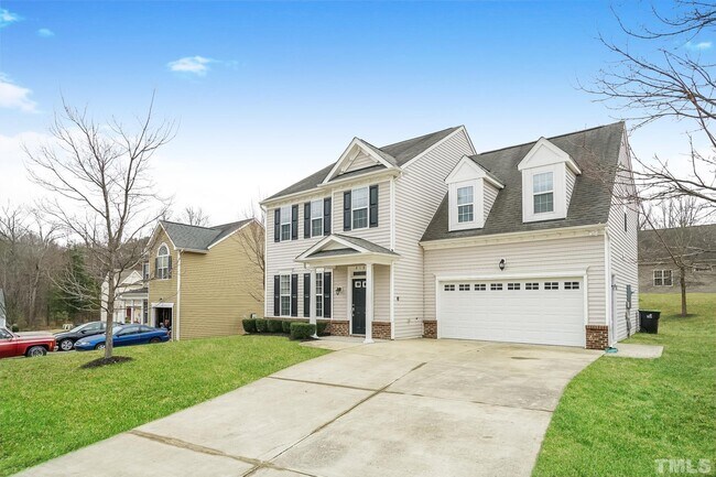 Building Photo - 818 Derwent Pl