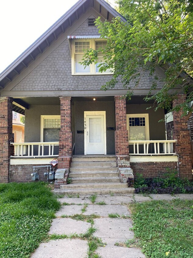 Primary Photo - Duplex at 1430 SW Polk St