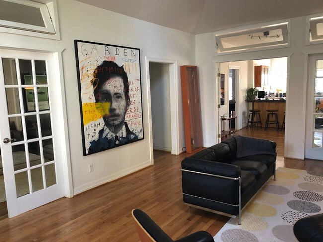 Foto del edificio - 1223 W Drew St