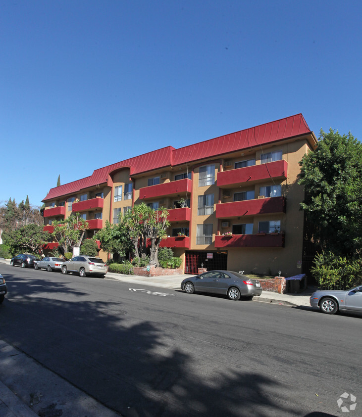 Primary Photo - Orange Plaza