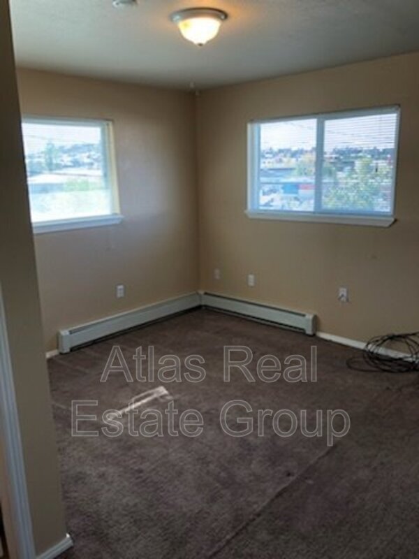 Foto del edificio - 940 Bishop Ct