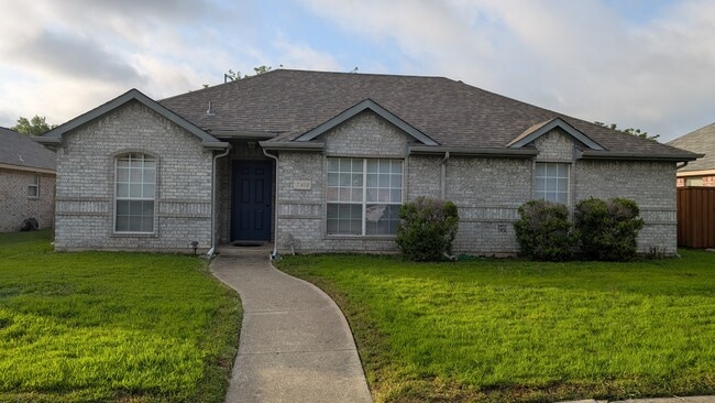 Foto del edificio - 7418 Fairfield Dr