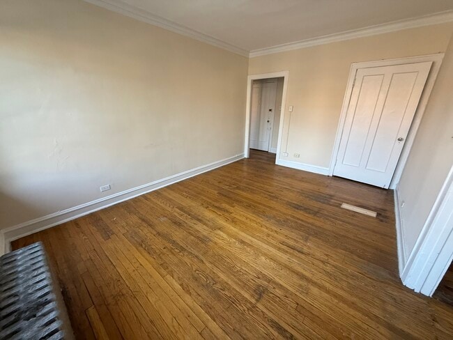 Building Photo - 2111 Grove Ave