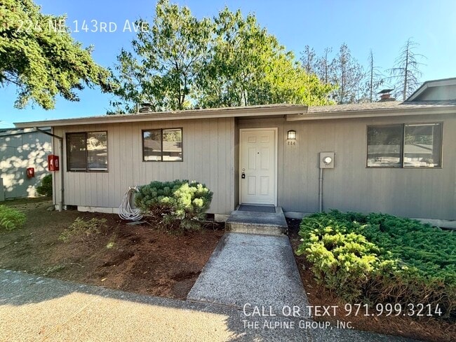 Foto del edificio - 224 NE 143rd Ave