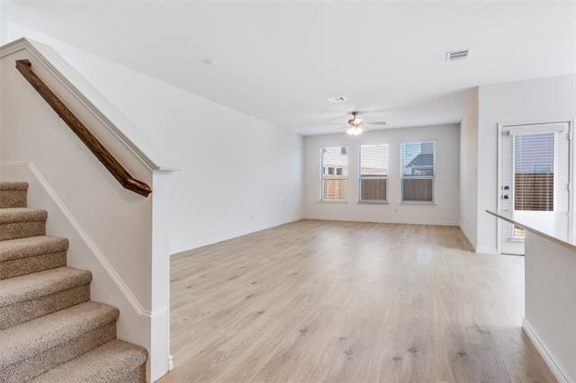 Foto del edificio - 405 Saddle Ln