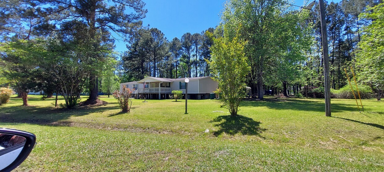 Foto del edificio - 199 Martha Dr