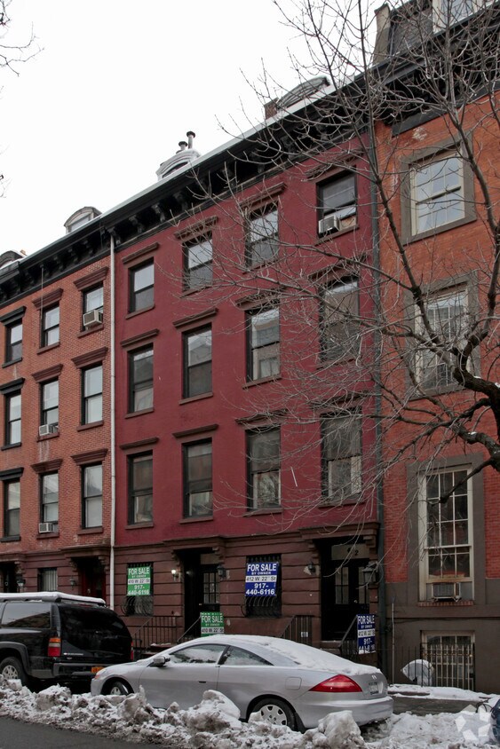 Building Photo - 410-412 W 22nd St