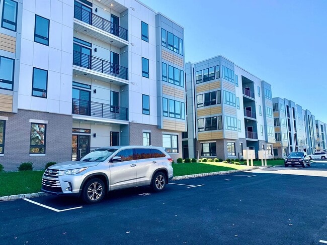 Building Photo - 3204 Capri Dr