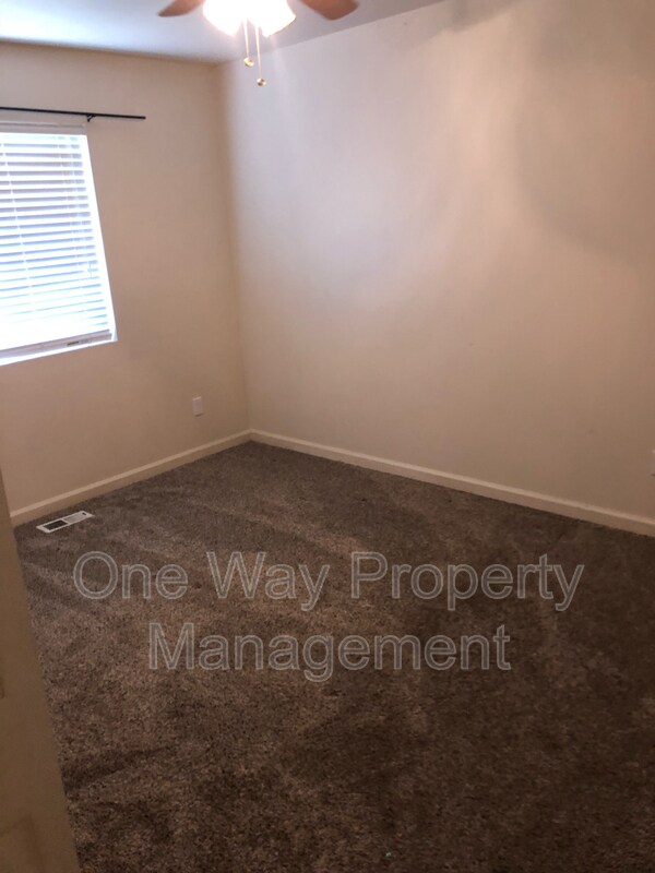 Foto del edificio - 205 E 21st Street Rd