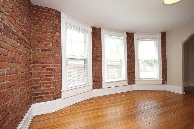 Foto del edificio - 3064 N Speer Blvd