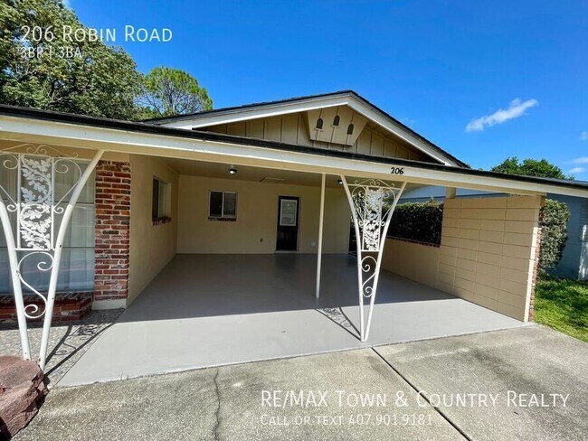 Photo - 206 Robin Rd House