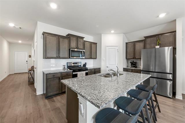 Building Photo - 1605 Grand Villa St