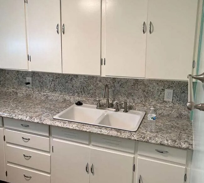 Foto del edificio - 1017 18th St