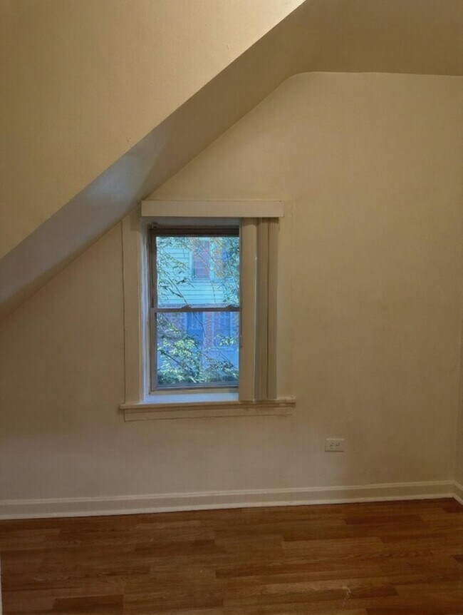 Foto del edificio - 4451 S Wood St