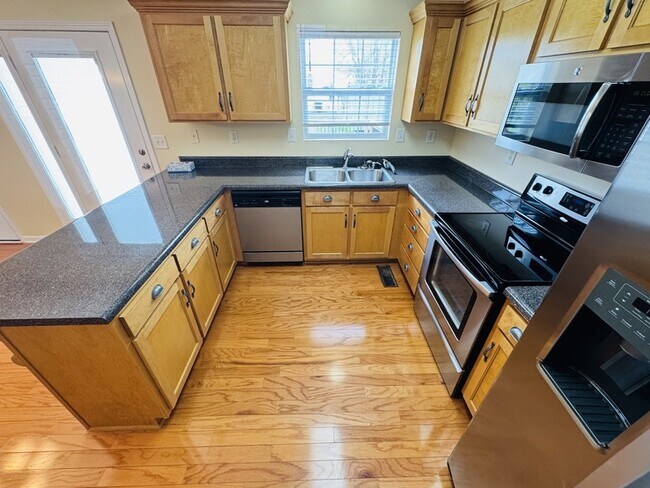 Photo - 403 S Tarver Ave House