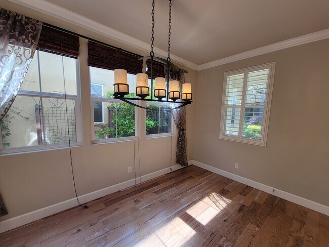Foto del edificio - 1609 Bonanza Ln